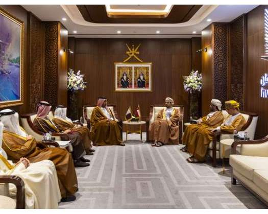 Oman, Qatar Discuss Ways To Upgrade Cooperation In Areas Of Trade, Industry