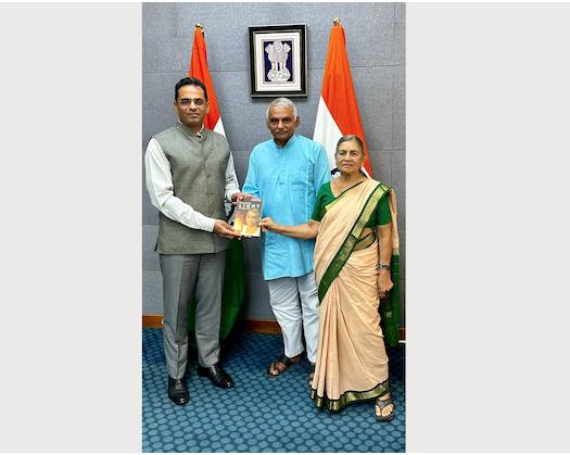 Renowned Indian Social Workers Visit Oman