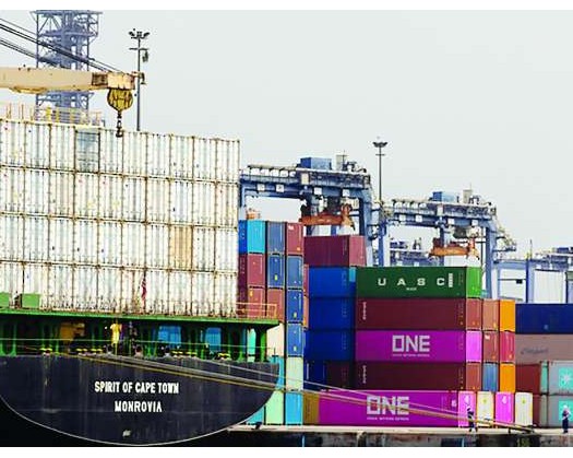 Oman Records OMR2.6 Billion Trade Surplus