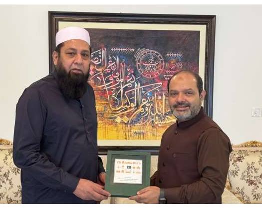 Former Pakistan Cricket Team Captain Loves Peaceful Oman