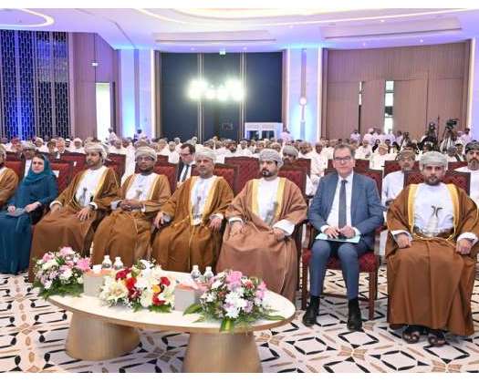 Oman Signs Agreements For 100 New Industrial Projects Worth OMR1.5bn