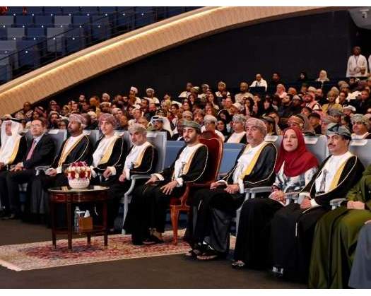 HH Sayyid Theyazin Opens 15th Edition Of Arab Theatre Festival